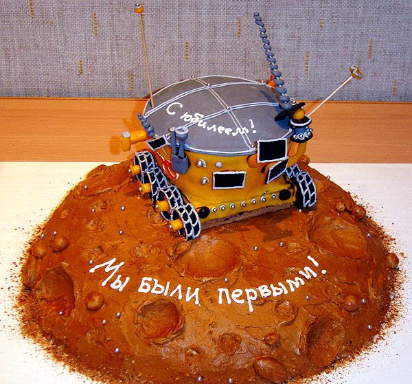 Самые креативные торты (150 фото, разбито на 3 страницы)