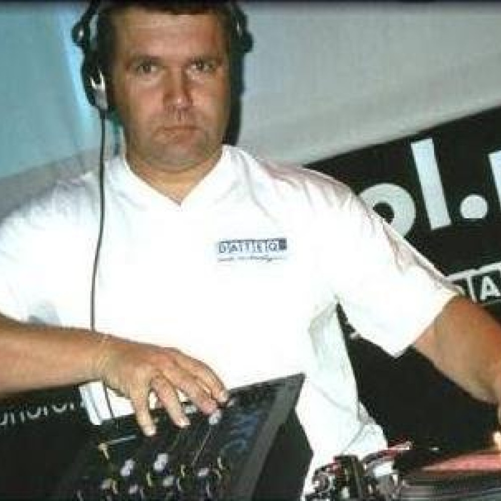 DJ Garry - Night Life